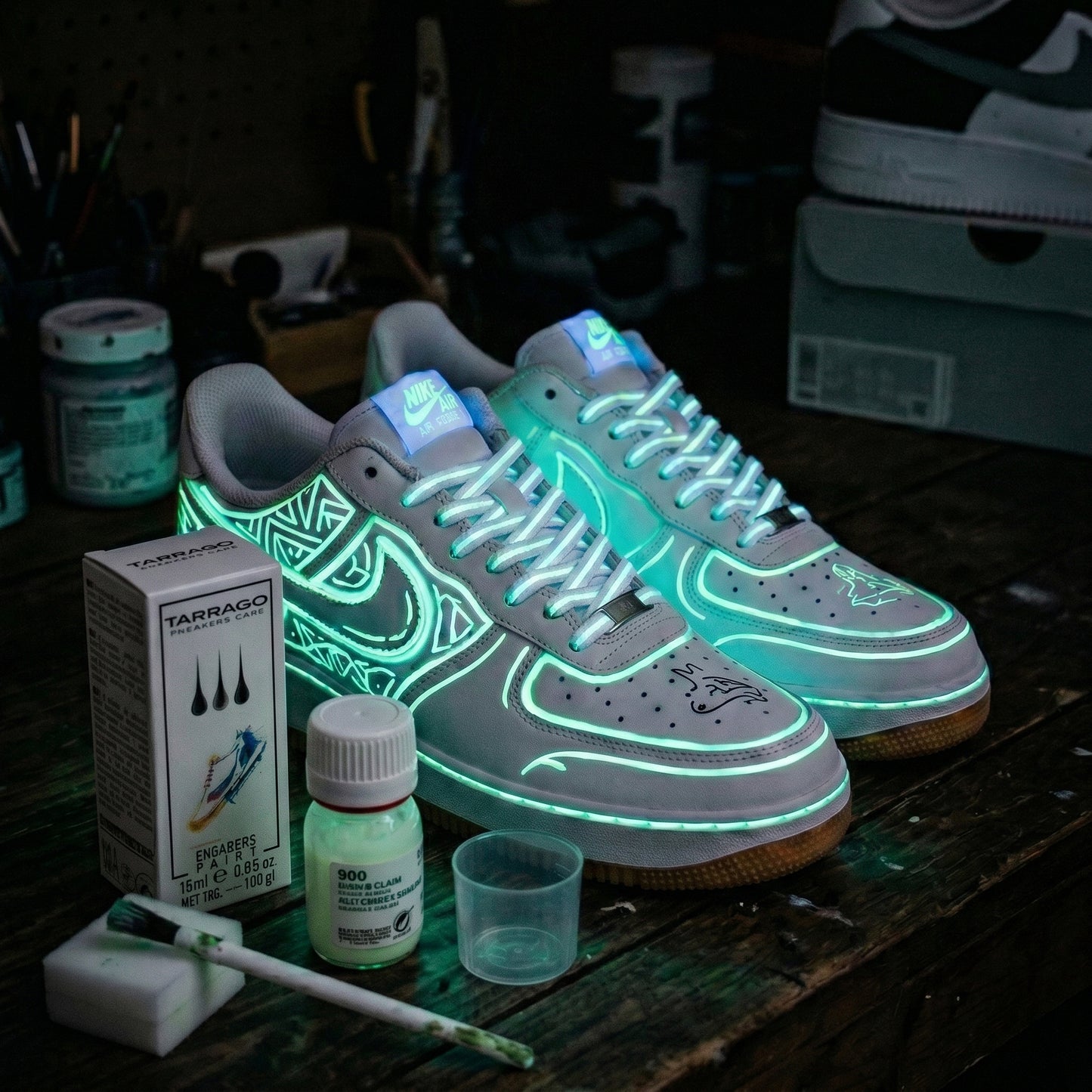 Pintura para Zapatillas TARRAGO – Brilla en la Oscuridad